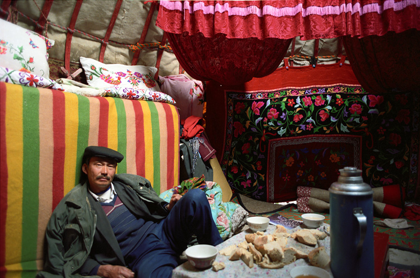 rasheetinyurt.jpg