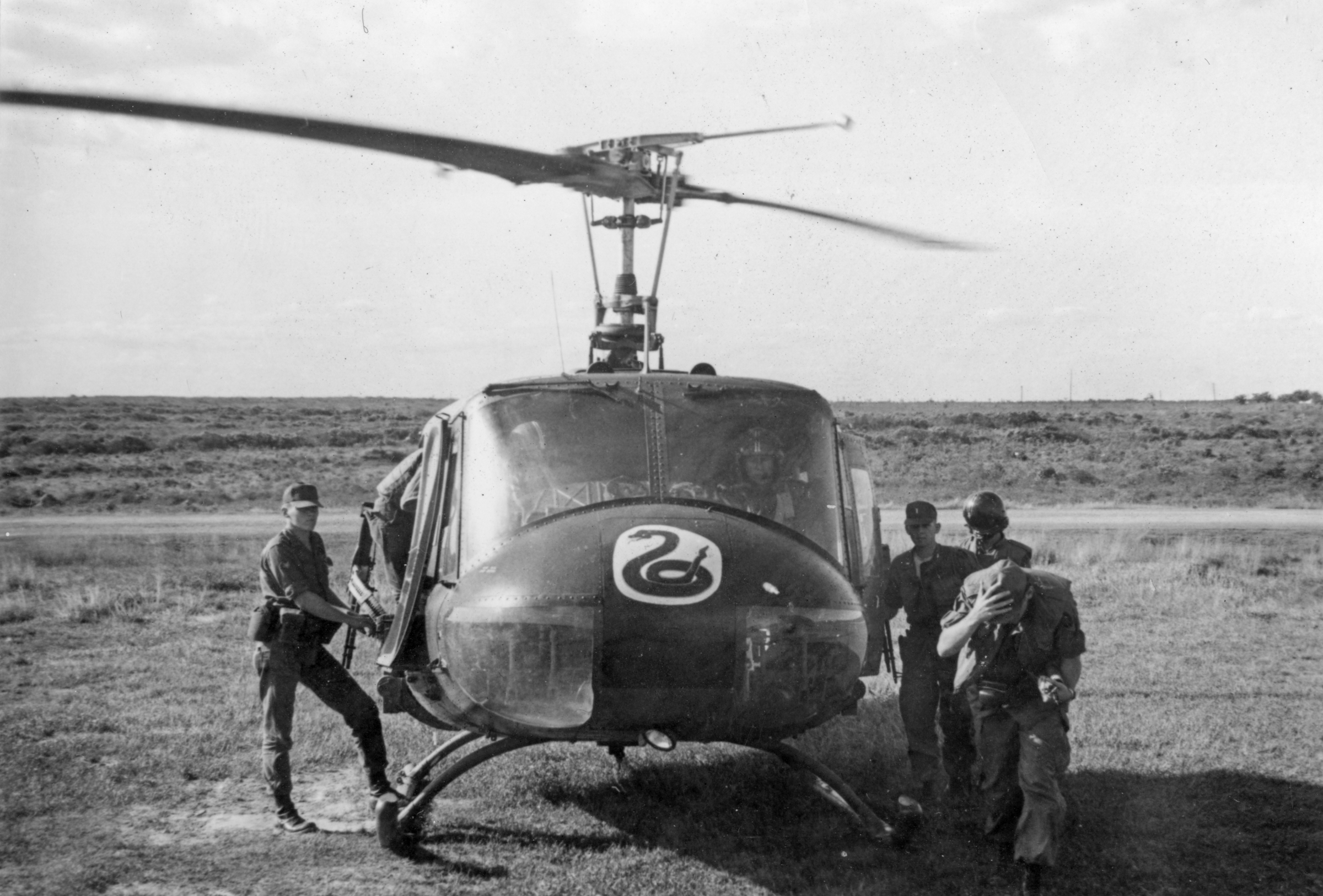 1966 vitenam helicoptor