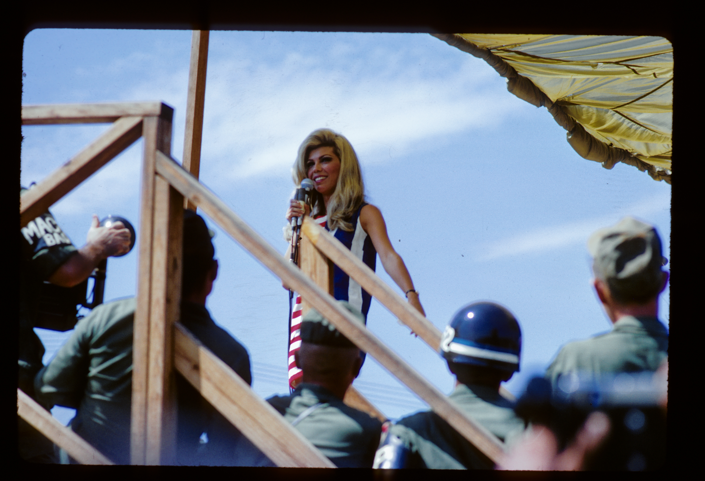 1967 04 nancy sinatra