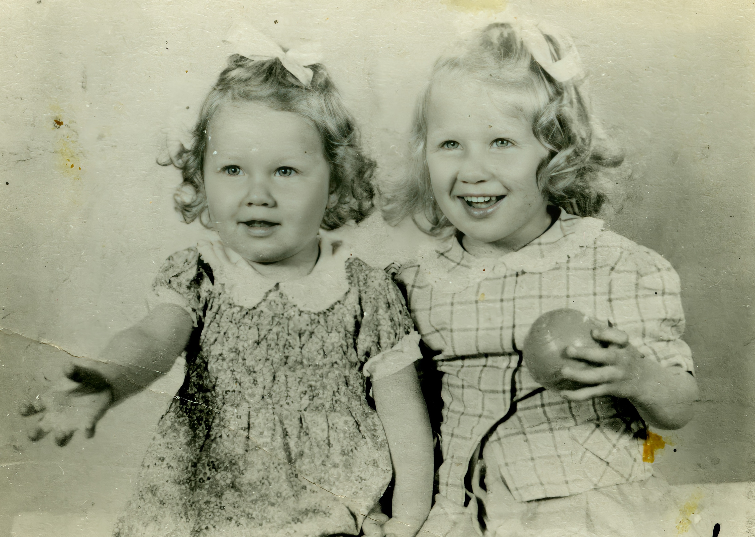 1947 mom & sister-remini-enhanced