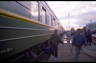 Switchng Trains