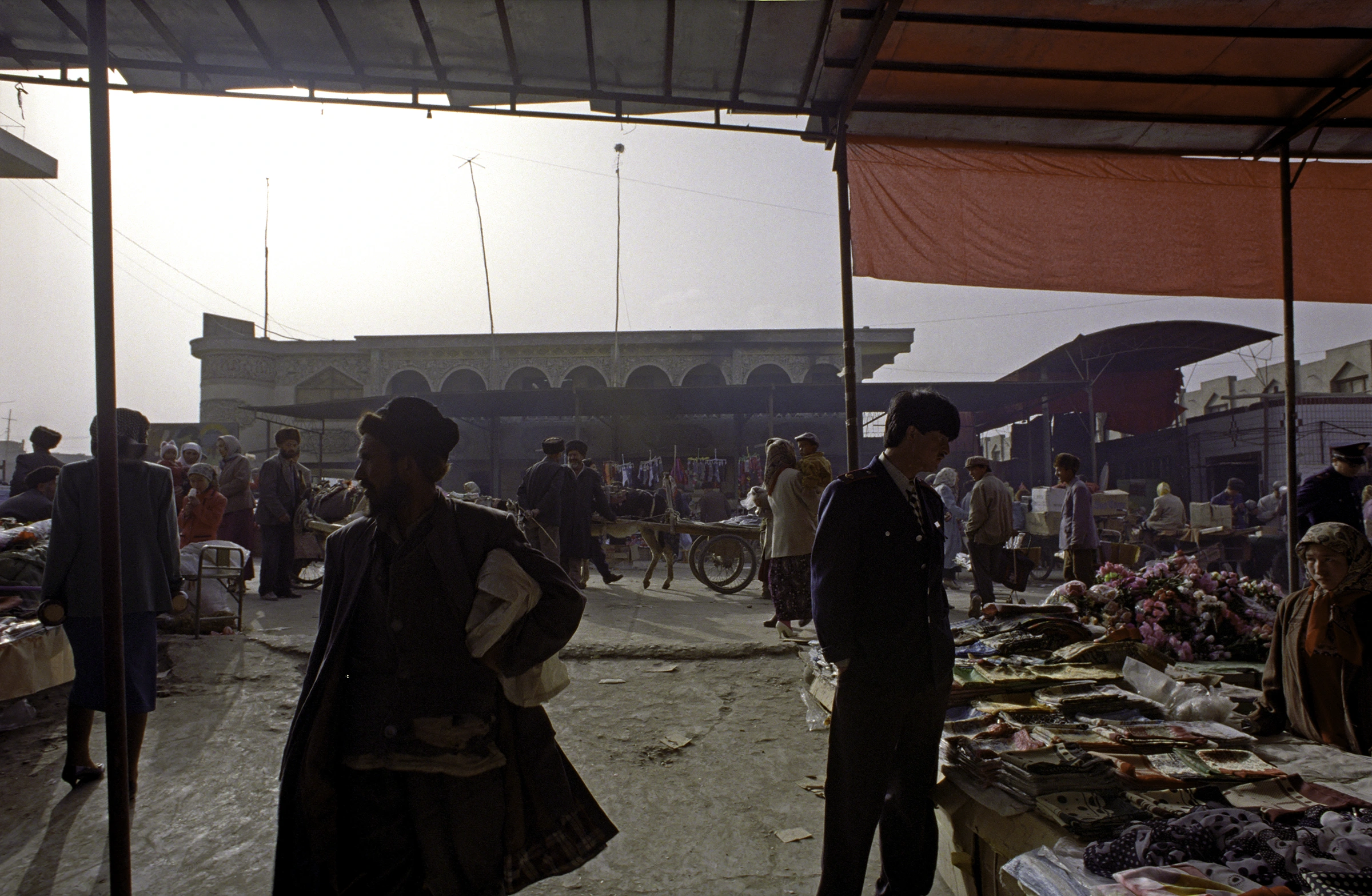 policemanatmarket.jpg